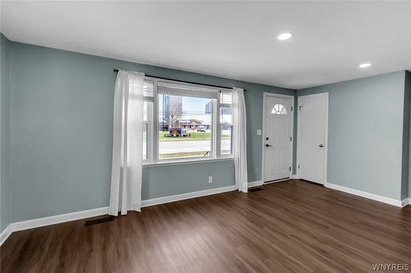 $234,900 | 3006 Eggert Road, Tonawanda, NY 14150