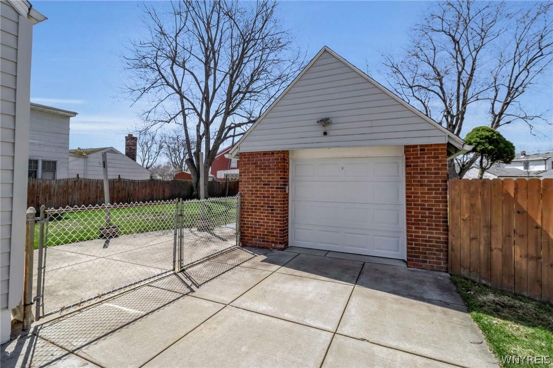 3006 Eggert Road Tonawanda, NY 14150 - Photo 35 of 47