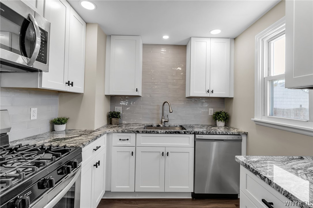 3006 Eggert Road Tonawanda, NY 14150 - Photo 4 of 47