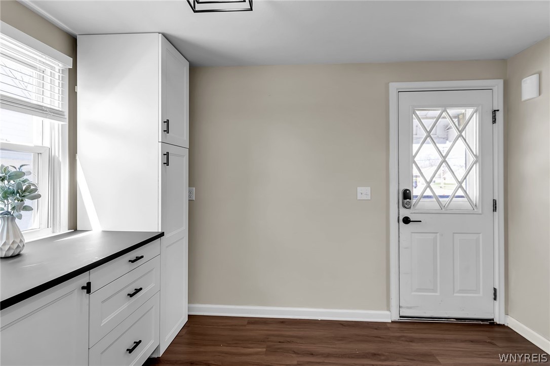 3006 Eggert Road Tonawanda, NY 14150 - Photo 9 of 47