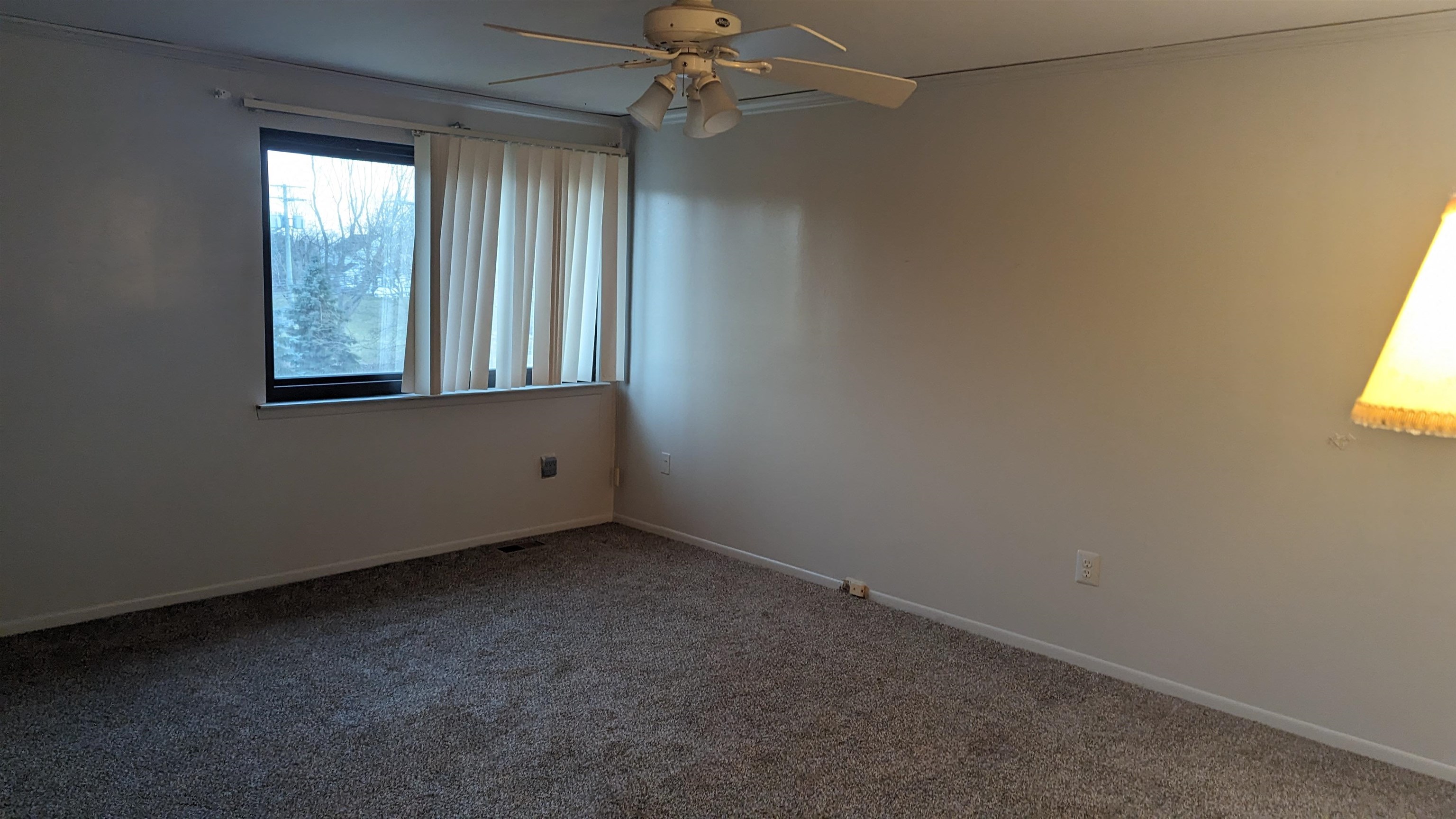 2941 Meadowbrook Drive Rochester, MI 48309 - Photo 17 of 29 50134644-51107bd6-5651-4ff1-ab24-25063a111026.JPG