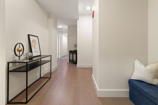 $825,000 | 121 Portland Street, Unit 511, Boston, MA 02114