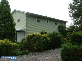 833 Ebert Road Coopersburg, PA 18036 - Photo 3 of 12 Gallery Image 3