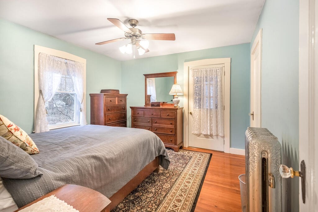 111 Warwick Road Melrose, MA 02176 - Photo 17 of 30 Gallery Image 17