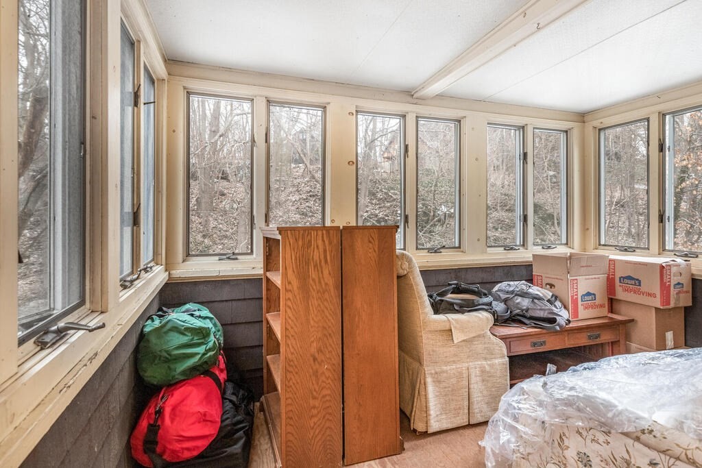 111 Warwick Road Melrose, MA 02176 - Photo 18 of 30 Gallery Image 18