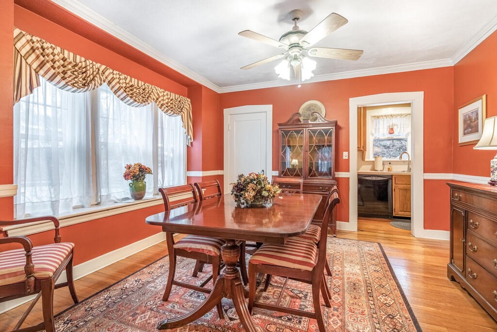111 Warwick Road Melrose, MA 02176 - Photo 10 of 30 Gallery Image 10