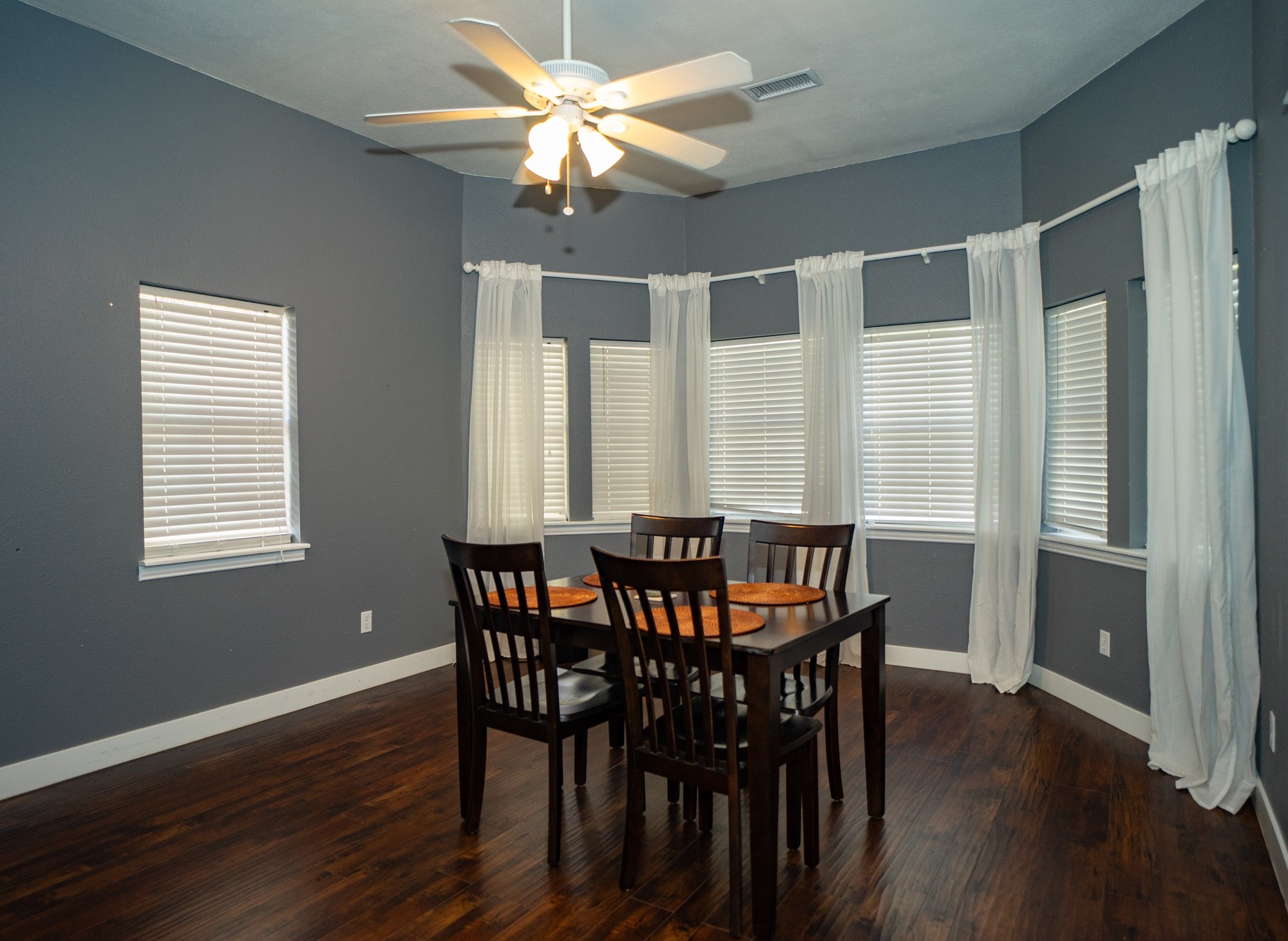 1302 Southfork Lane Rosharon, TX 77583 - Photo 11 of 22