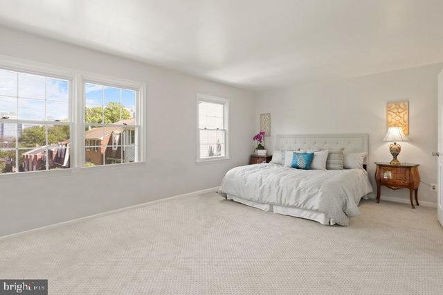 $801,000 | 8607 Raglan Road, Vienna, VA 22182