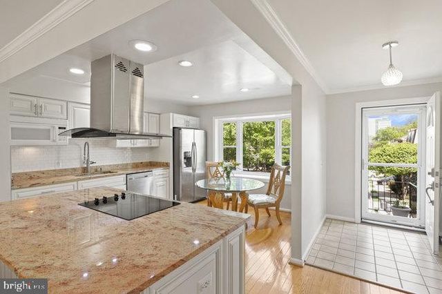 $801,000 | 8607 Raglan Road, Vienna, VA 22182