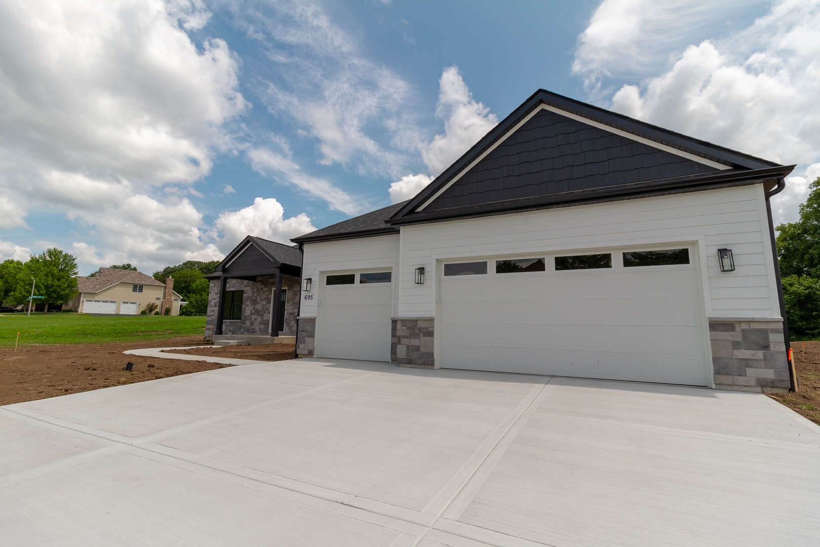 695 Greenfield Road Sugar Grove, IL 60554 - Photo 1 of 31