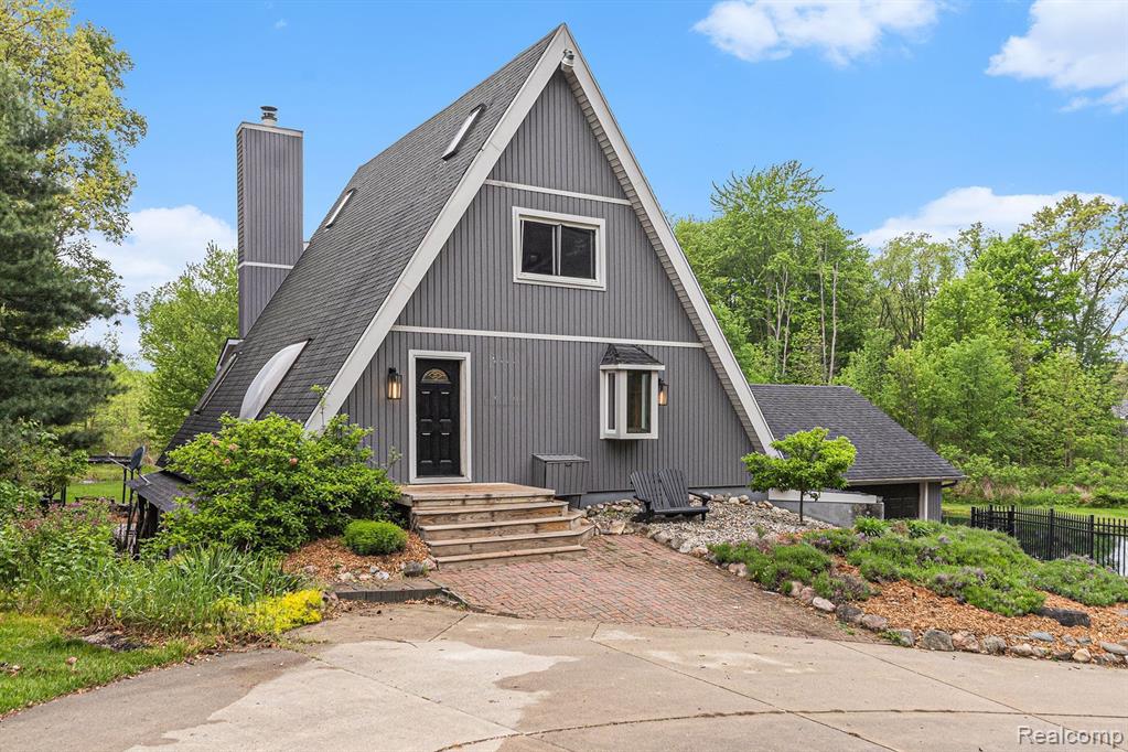 2126 Norton Road Howell, MI 48843 - Photo 5 of 54 Gallery Image 5