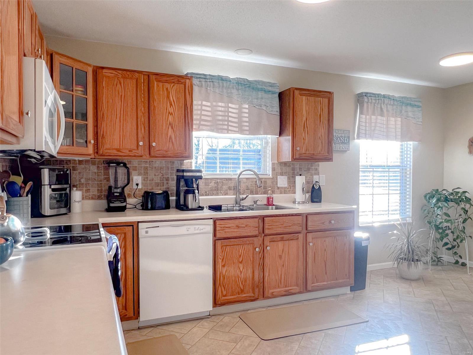 306 Radcliff Road Belleville, IL 62221 - Photo 16 of 31