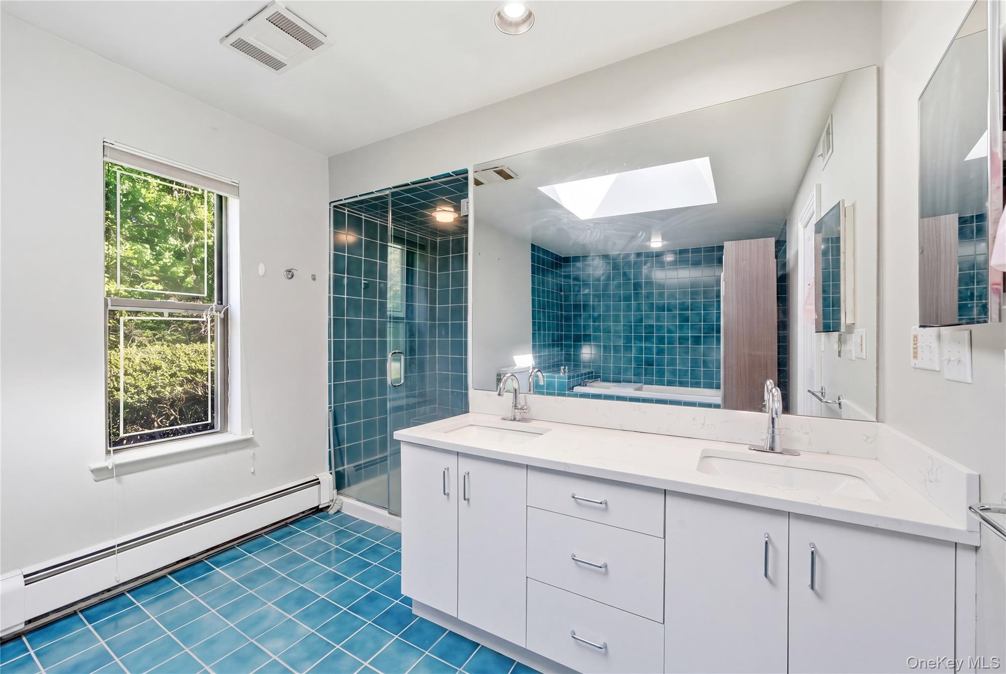 199 Cold Spring Road Syosset, NY 11791 - Photo 26 of 48