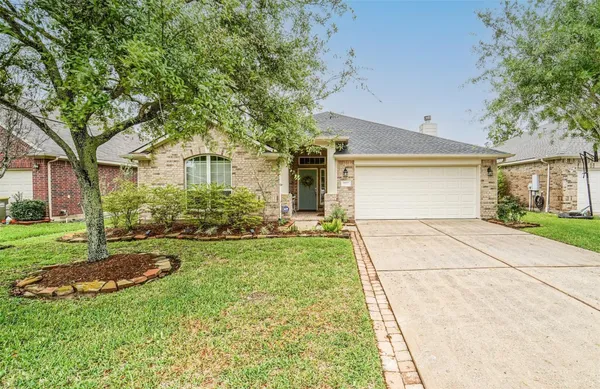 $390,000 | 2957 Water Willow Lane, Pearland, TX 77581