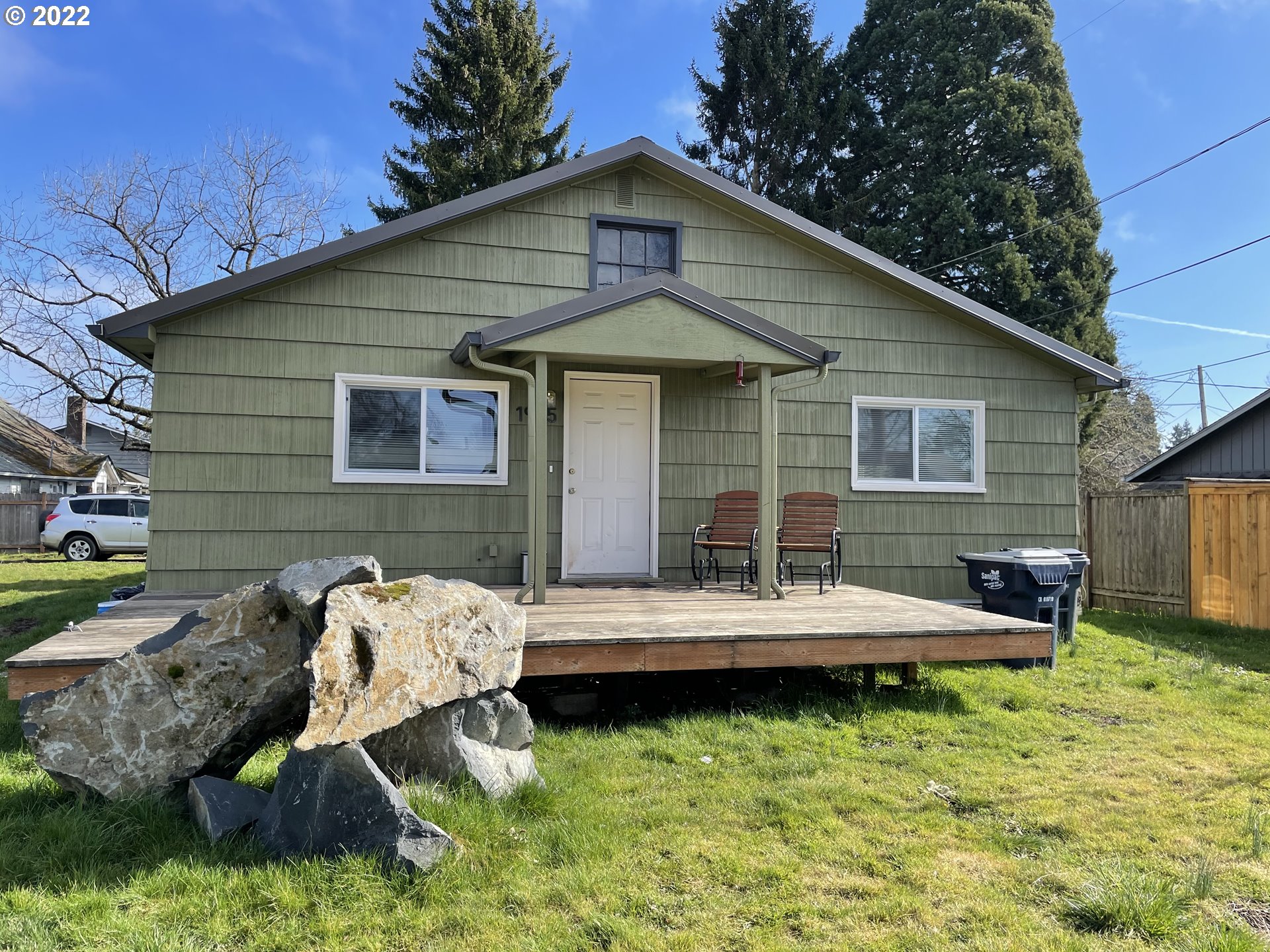 1985 Gilham Road Eugene, OR 97401 - Photo 1 of 10 Gallery Image 1
