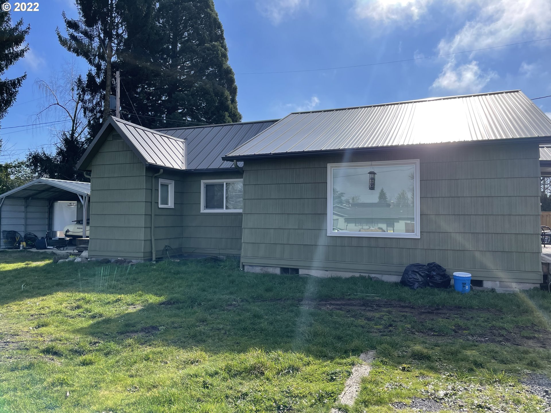 1985 Gilham Road Eugene, OR 97401 - Photo 3 of 10 Gallery Image 3