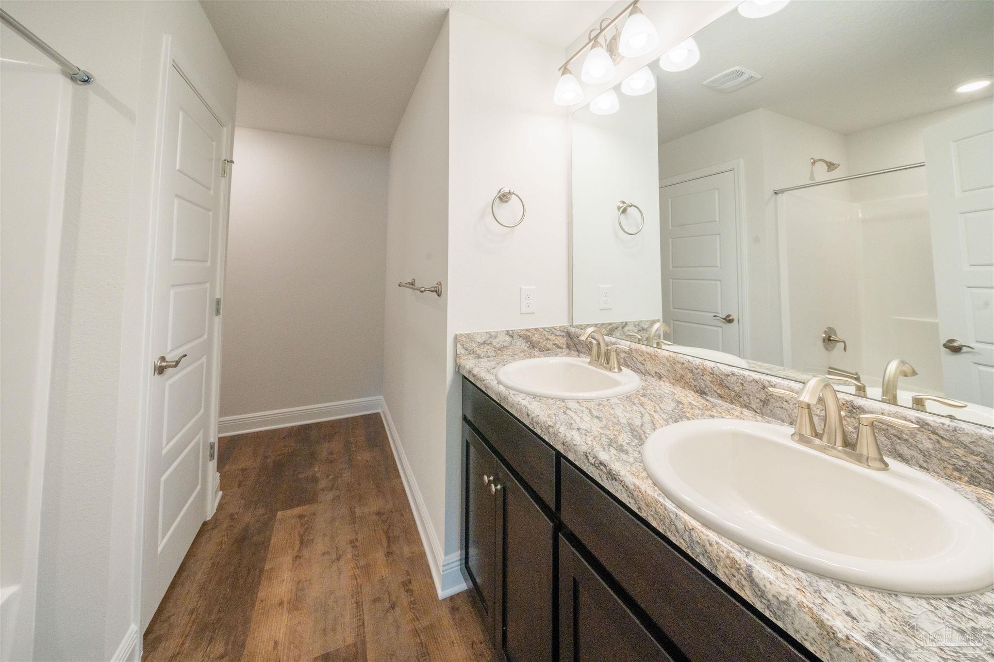 1711 Leigh Loop, Unit 3C Cantonment, FL 32533 - Photo 15 of 24