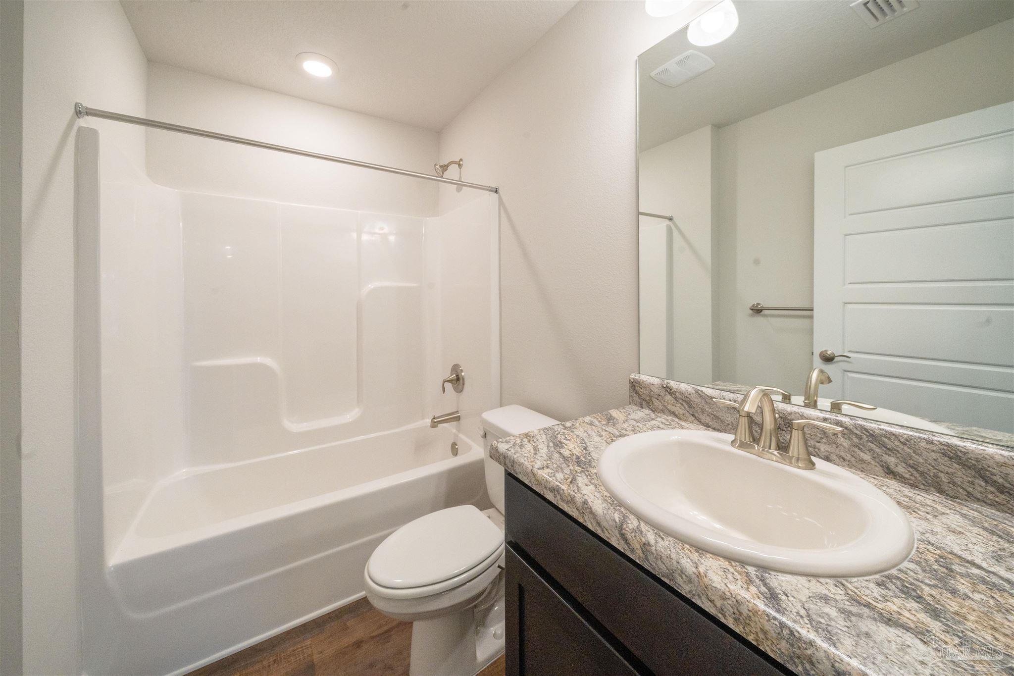 1711 Leigh Loop, Unit 3C Cantonment, FL 32533 - Photo 17 of 24