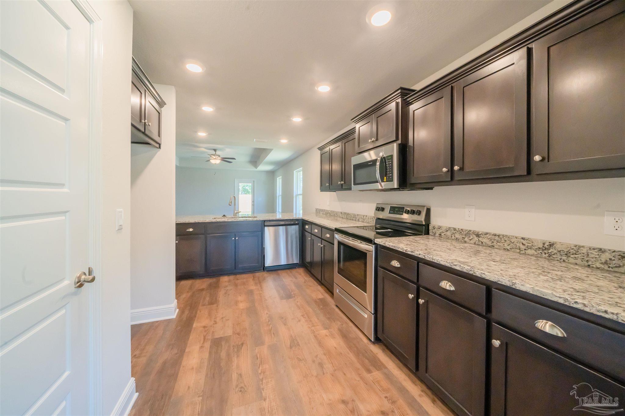 1711 Leigh Loop, Unit 3C Cantonment, FL 32533 - Photo 6 of 24