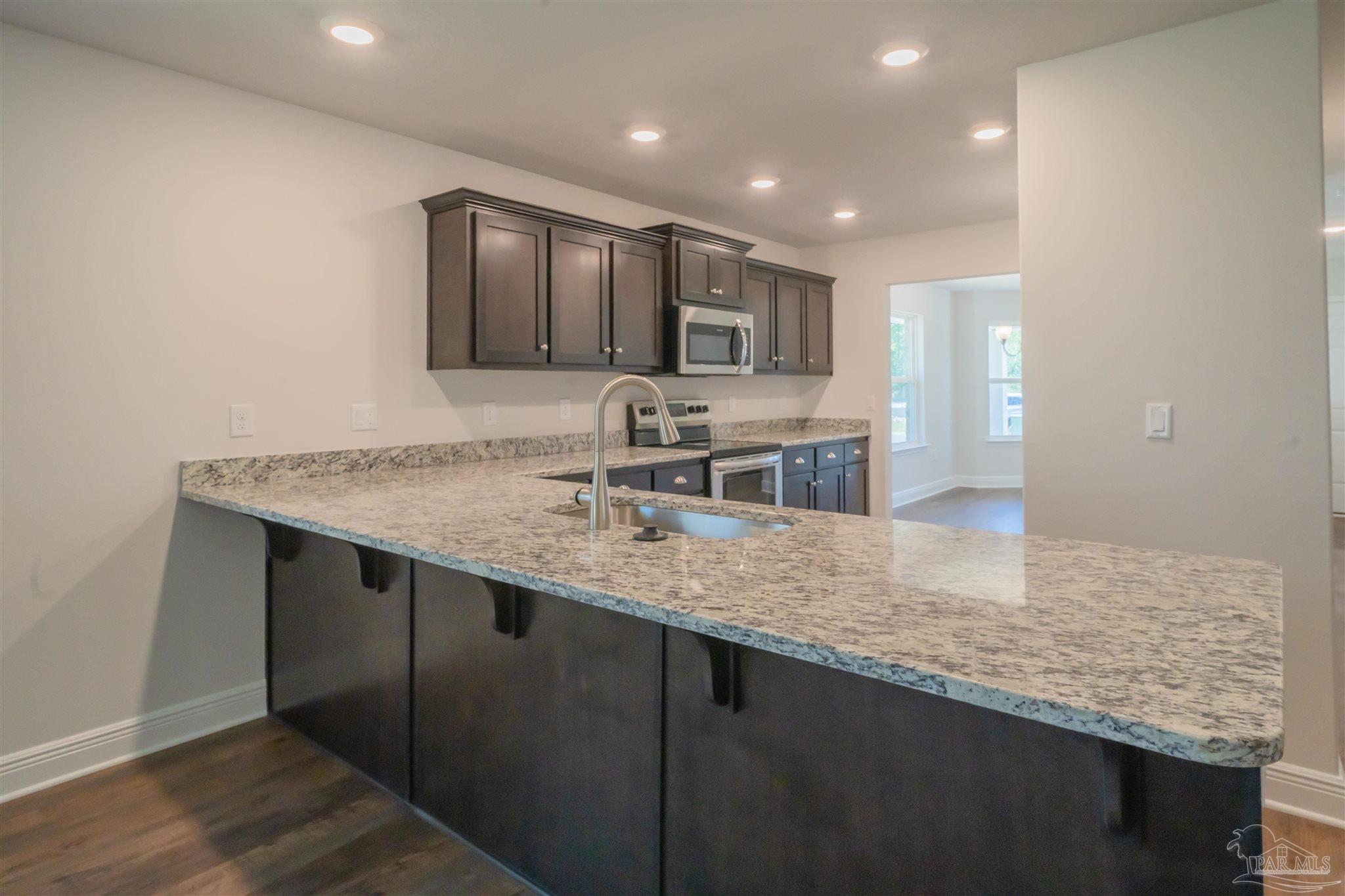 1711 Leigh Loop, Unit 3C Cantonment, FL 32533 - Photo 8 of 24