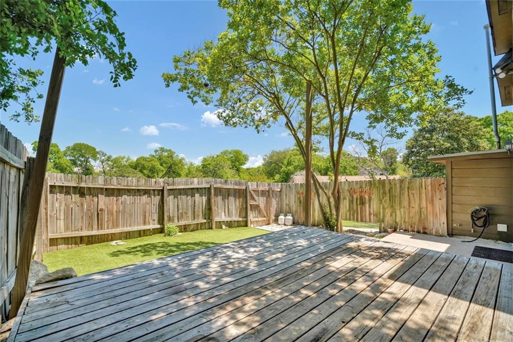 2000 Lightsey Road, Unit 1 Austin, TX 78704 - Photo 15 of 19 a view of a backyard of a house