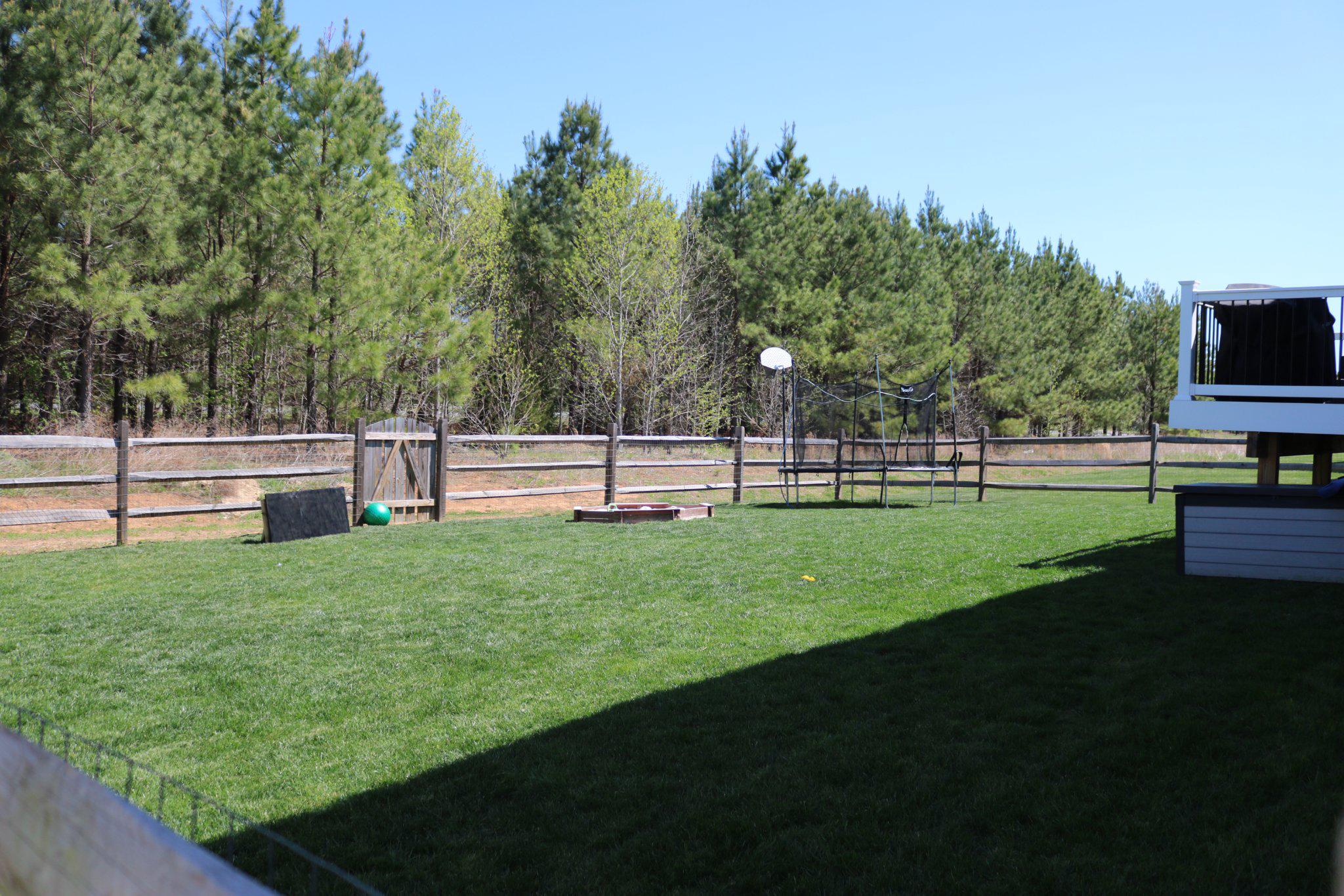 6371 Pointer Lane King George, VA 22485 - Photo 2 of 38 a view of park with benches