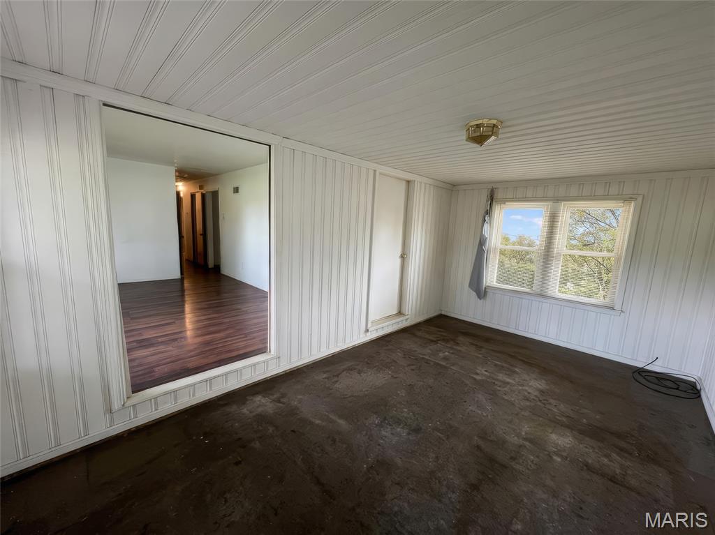11424 Larimore Road St. Louis, MO 63138 - Photo 6 of 15