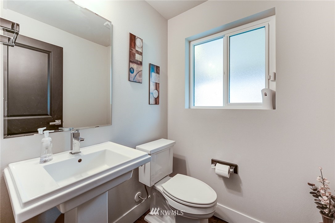 4418 181st Street Southeast Bothell, WA 98012 - Photo 13 of 34 Gallery Image 13