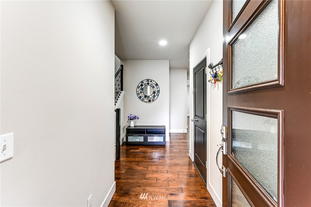 4418 181st Street Southeast Bothell, WA 98012 - Photo 3 of 34 Gallery Image 3