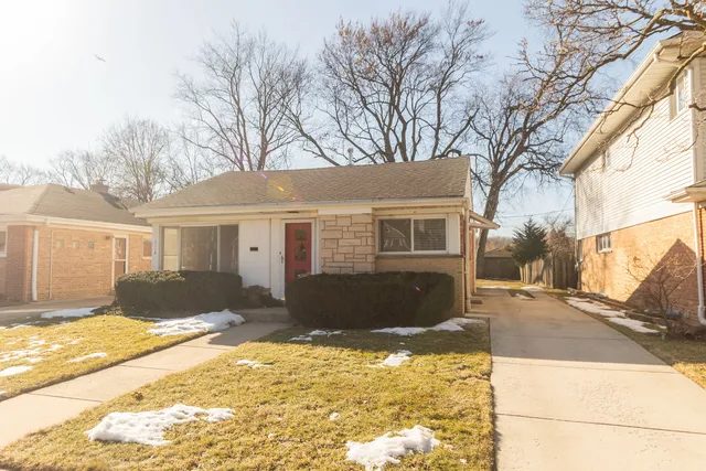 $399,900 | 7118 North Merrimac Avenue, Chicago, IL 60646