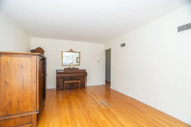 $399,900 | 7118 North Merrimac Avenue, Chicago, IL 60646