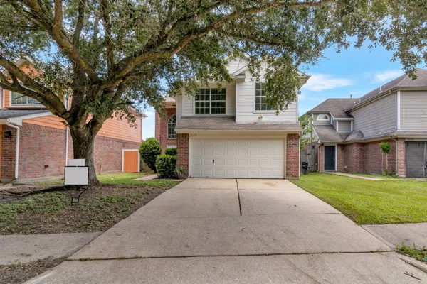 $2,000 | 7622 Jonathan Court, Houston, TX 77489