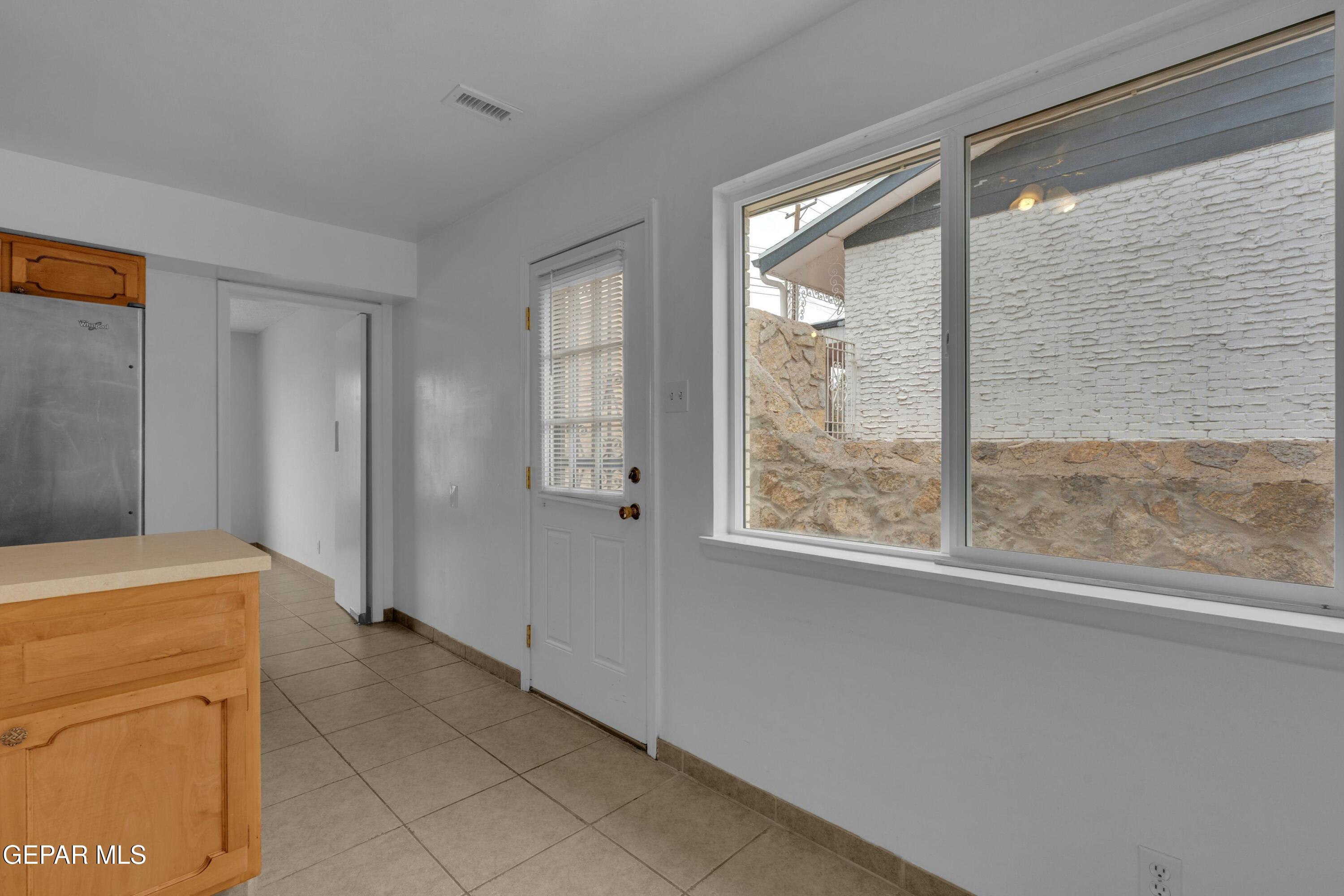 337 Clairemont Road El Paso, TX 79912 - Photo 17 of 45 2 (13)