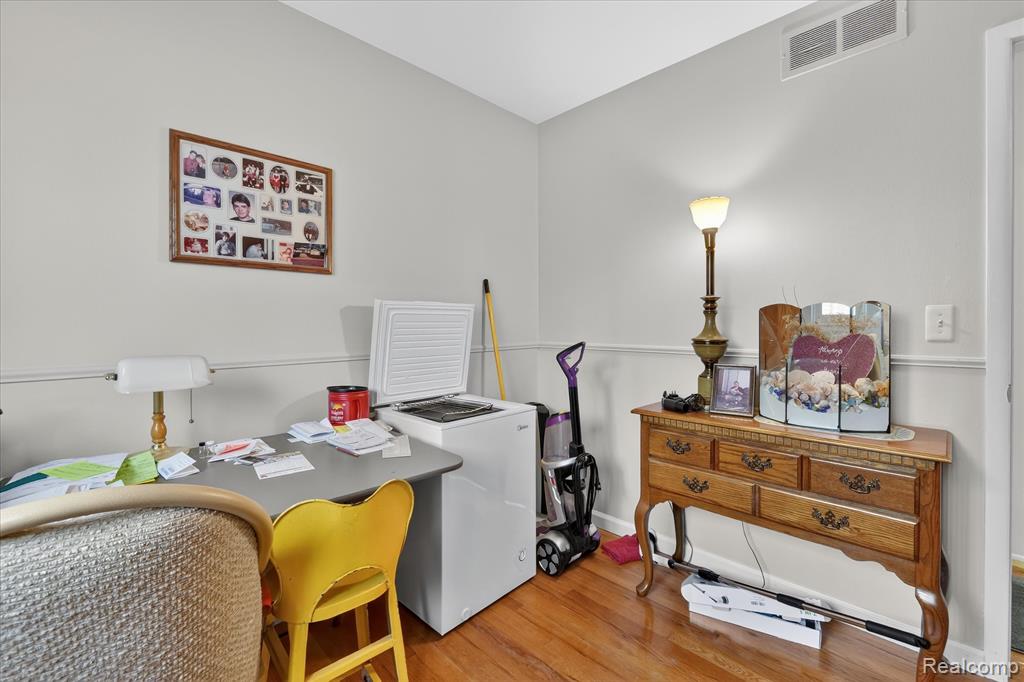 25046 Chestnut Street Taylor, MI 48180 - Photo 25 of 45