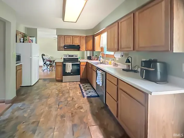 $265,000 | 751 Woodland Court, Frankfort, IN 46041