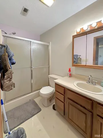 $265,000 | 751 Woodland Court, Frankfort, IN 46041