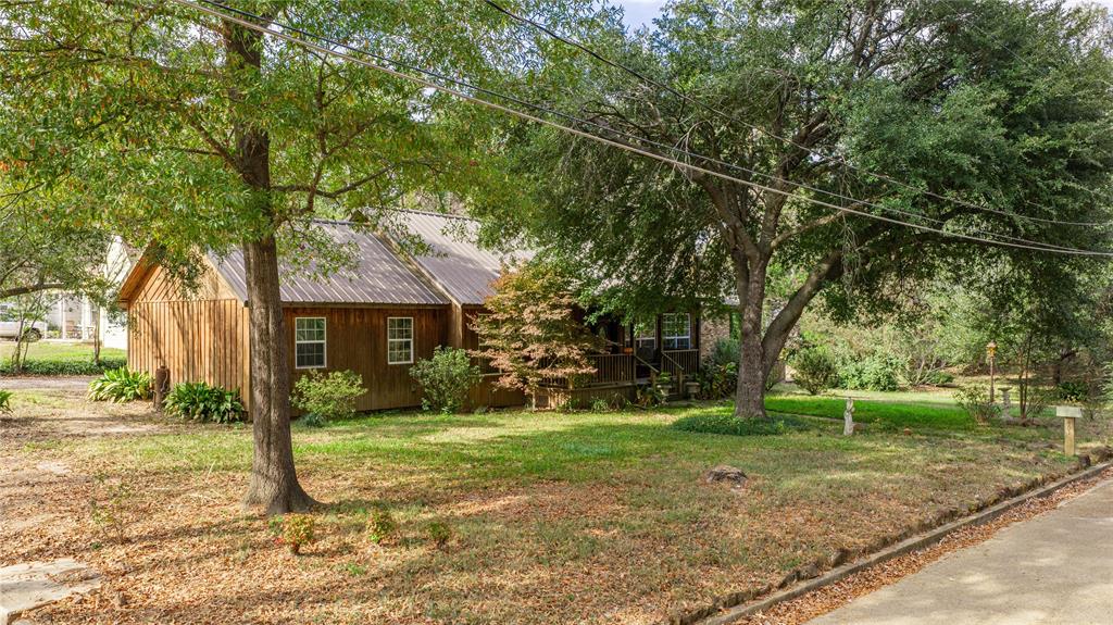 301 Thompson Street Kilgore, TX 75662 - Photo 5 of 22
