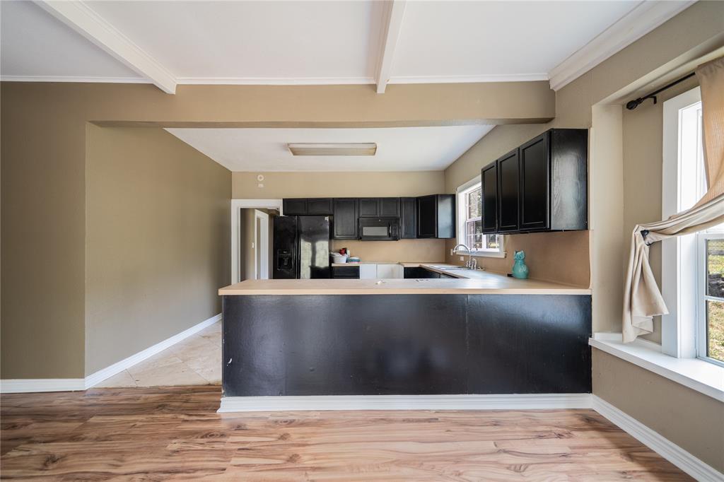 301 Thompson Street Kilgore, TX 75662 - Photo 10 of 22