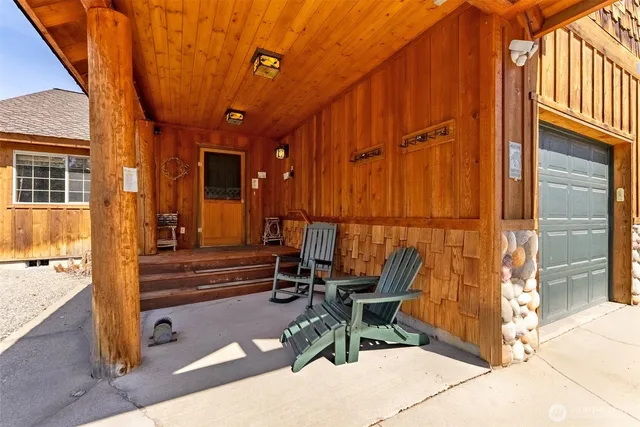 a view of an outdoor space with seating area