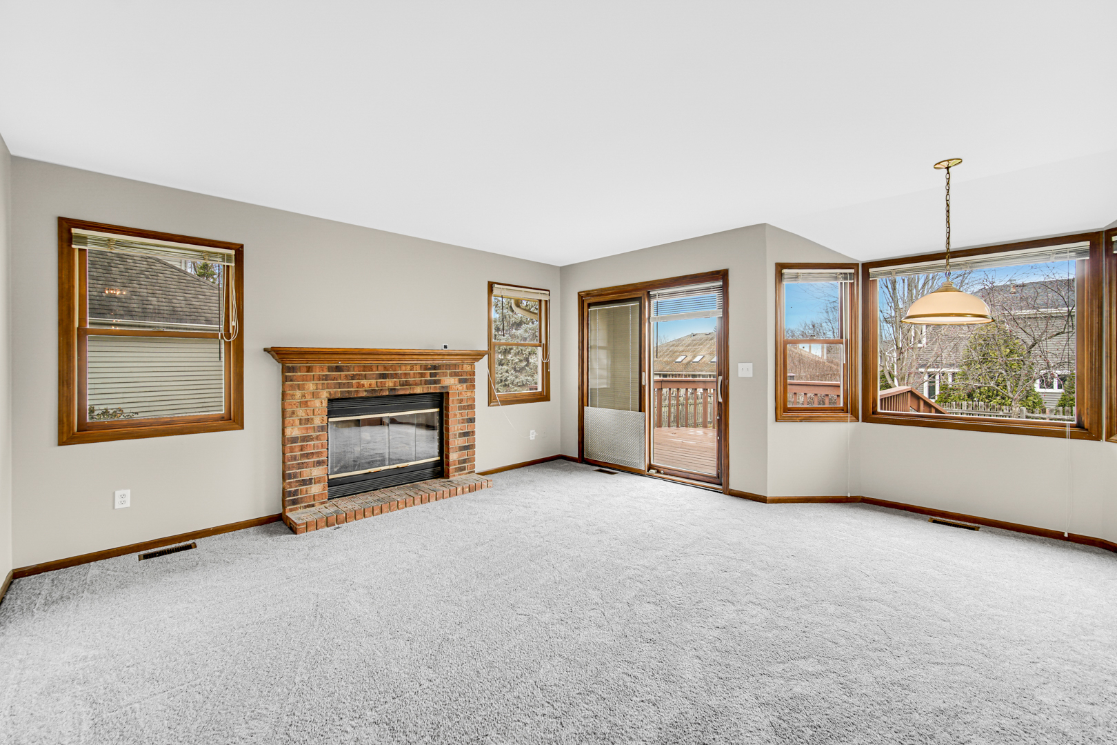 2420 Harbor Court Aurora, IL 60504 - Photo 11 of 22