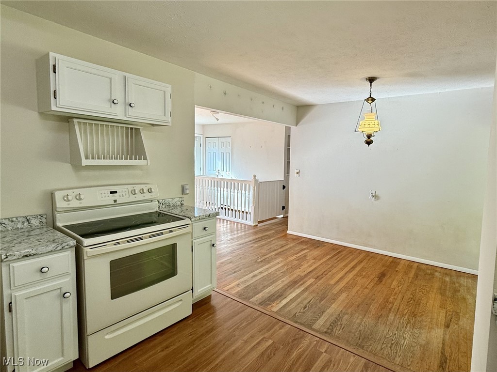6775 Sidley Road Thompson, OH 44086 - Photo 7 of 27
