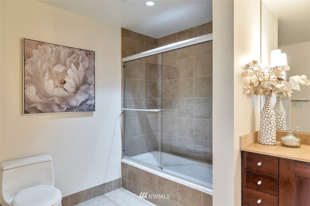 650 Bellevue Way Northeast, Unit 3303 Bellevue, WA 98004 - Photo 15 of 16