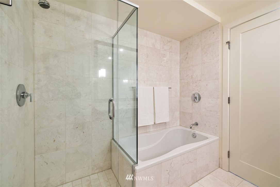 650 Bellevue Way Northeast, Unit 3303 Bellevue, WA 98004 - Photo 4 of 16