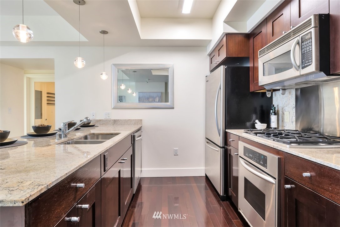 650 Bellevue Way Northeast, Unit 3303 Bellevue, WA 98004 - Photo 8 of 16