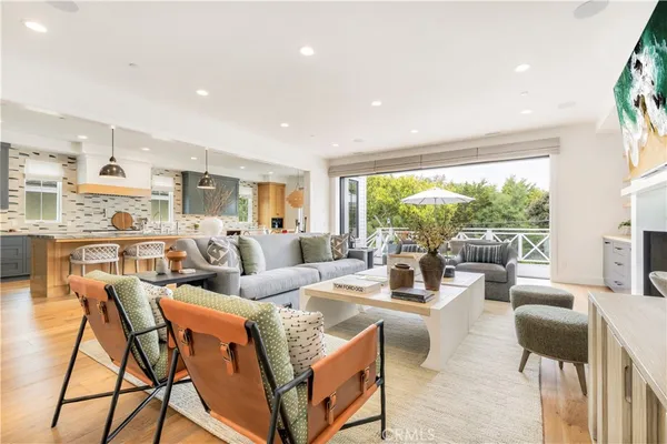 $10,695,000 | 625 St James Road, Newport Beach, CA 92663