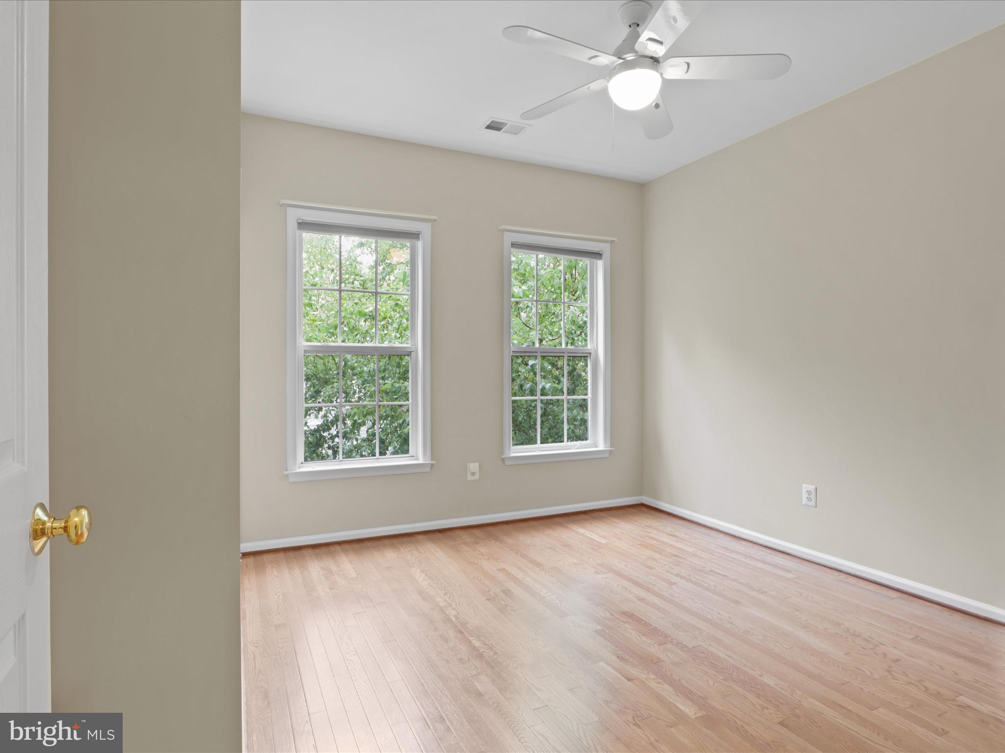 4151 Timber Log Way Fairfax, VA 22030 - Photo 30 of 50