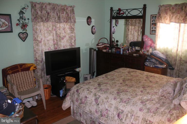 8228 Reece Heights Drive Severn, MD 21144 - Photo 8 of 13 Bedroom (Master)
