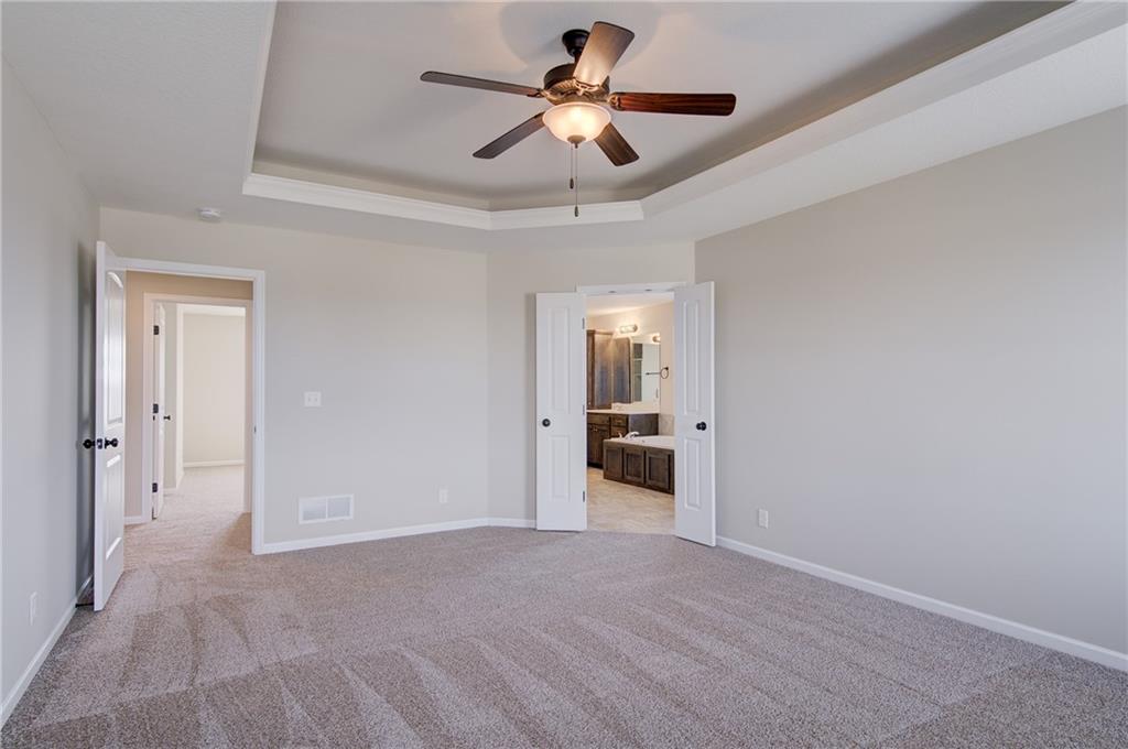 1001 Southeast Forest Ridge Court Blue Springs, MO 64014 - Photo 18 of 41