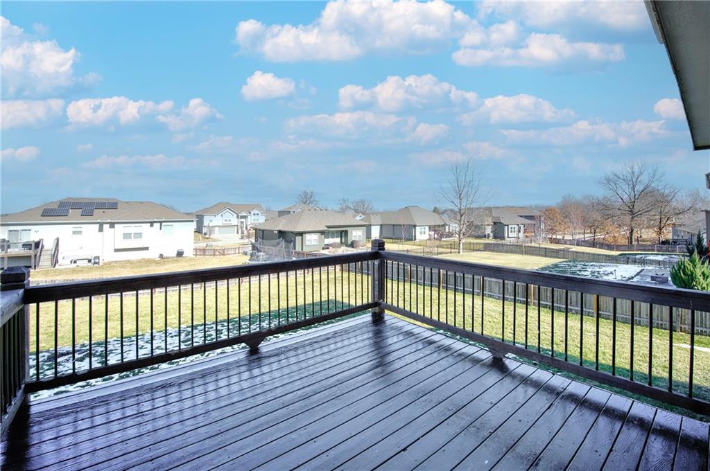 1001 Southeast Forest Ridge Court Blue Springs, MO 64014 - Photo 7 of 41