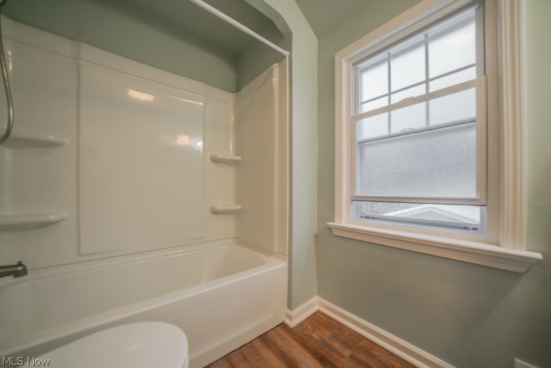 3586 Hartwood Road Cleveland, OH 44121 - Photo 12 of 21